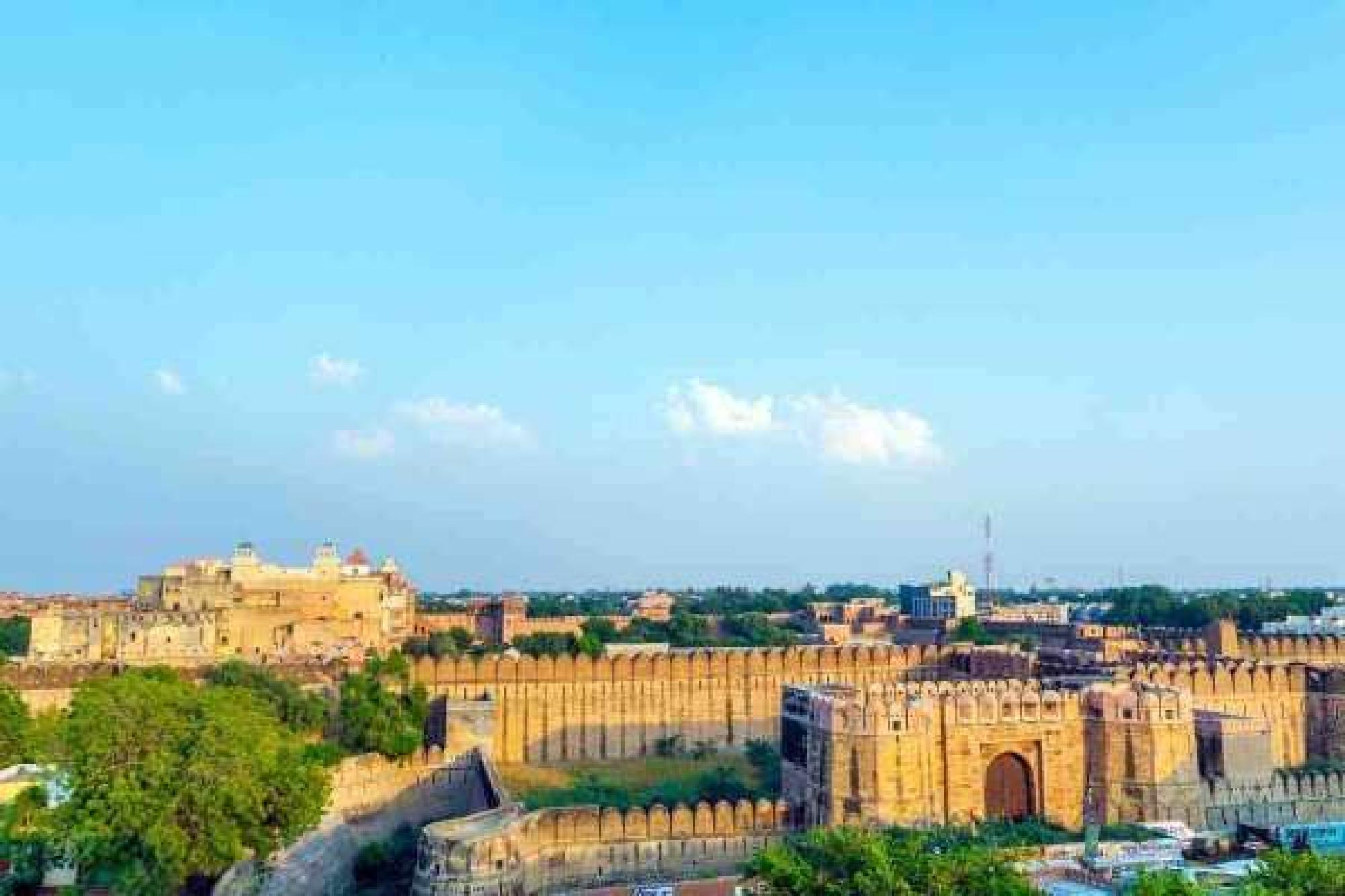 Rajasthan Forts and Palaces Tour